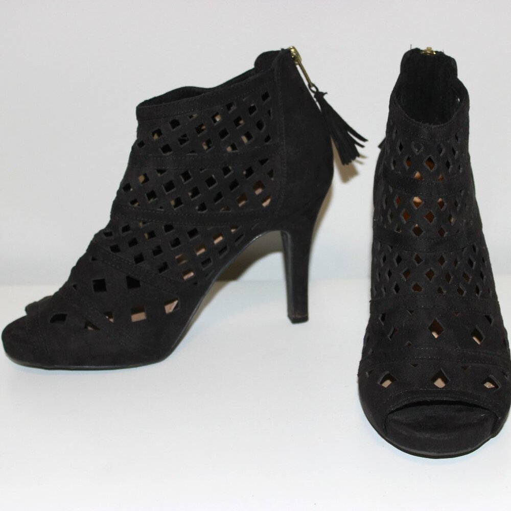Lane Bryant Black Suede Laser Cut Out Peep Toe Mesh Tassel Zip Up Heels Size 10W